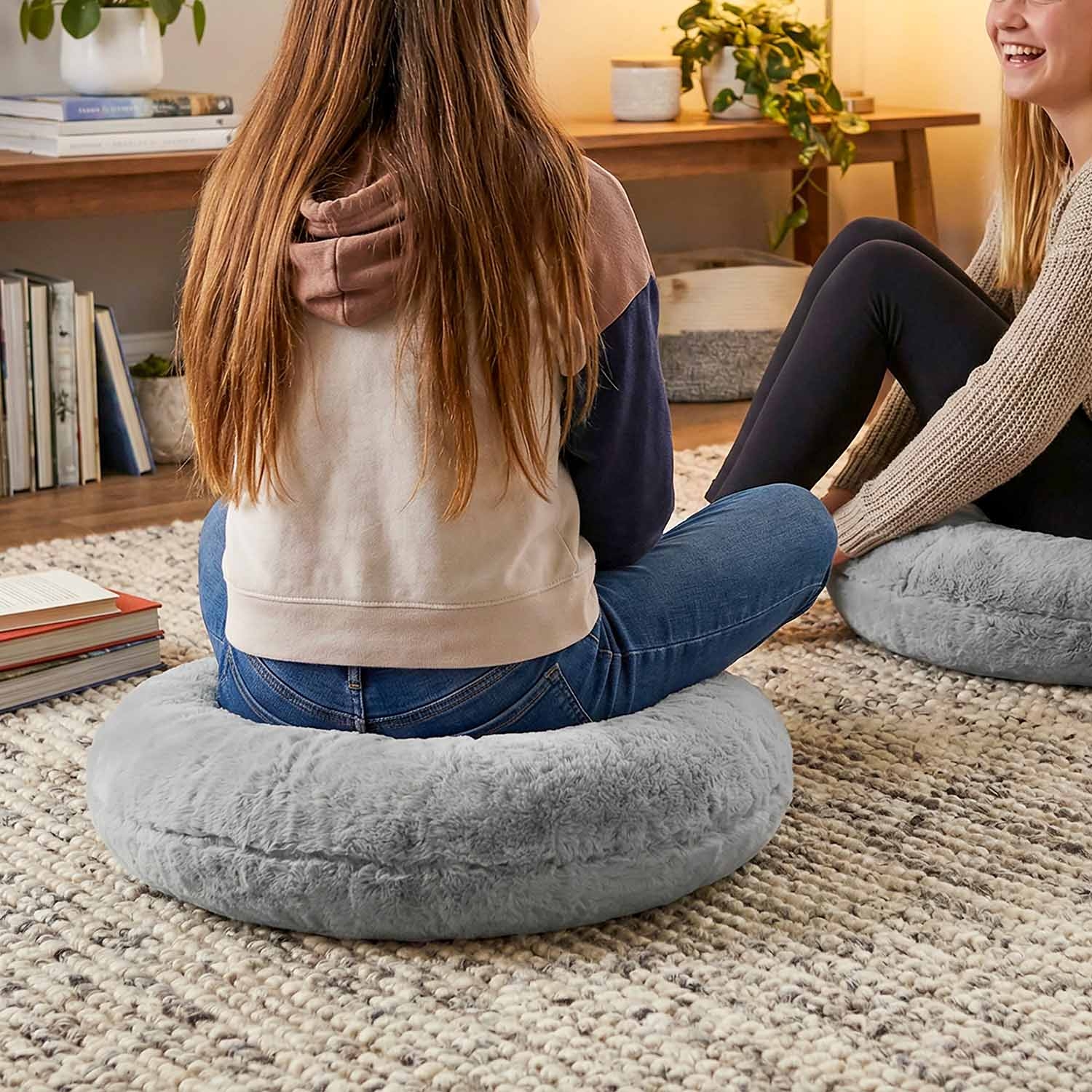 Poduszka okrągła Domarex Ivy Plush, szara